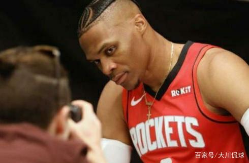 莱昂纳德26+8 哈登19分快船逆转活塞