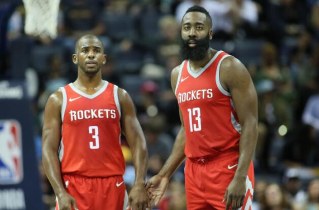 除了哲凯赖什，阿森纳的两位法国名宿该叫什么？