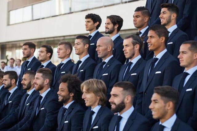 记者：罗马最快今晚或明天敲定拉斯帕多里，转会方式先租后买