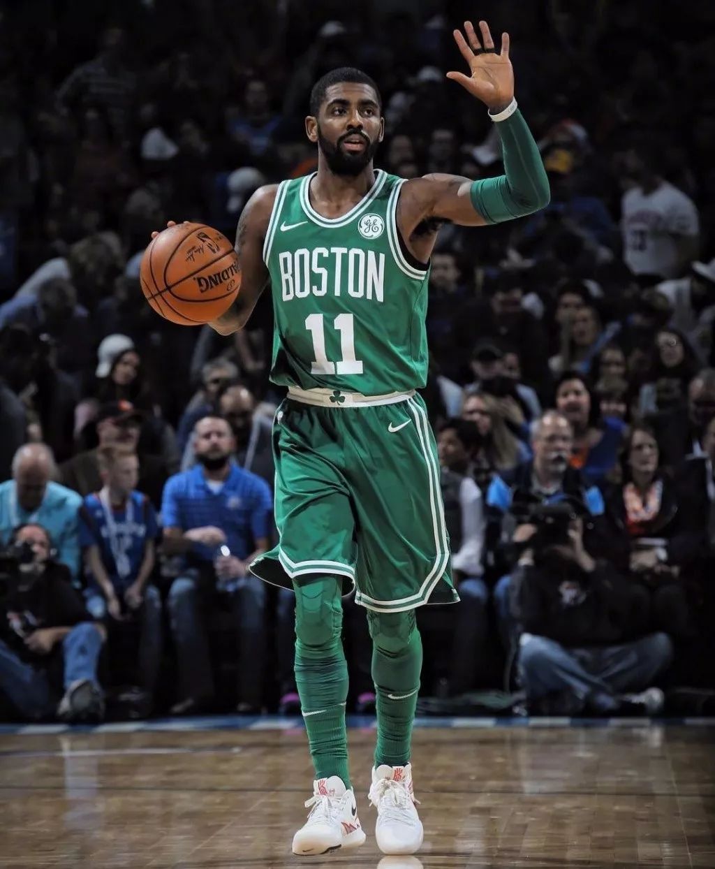 解析为什么优秀的游击手通常被视为内野防守的灵魂与战术核心