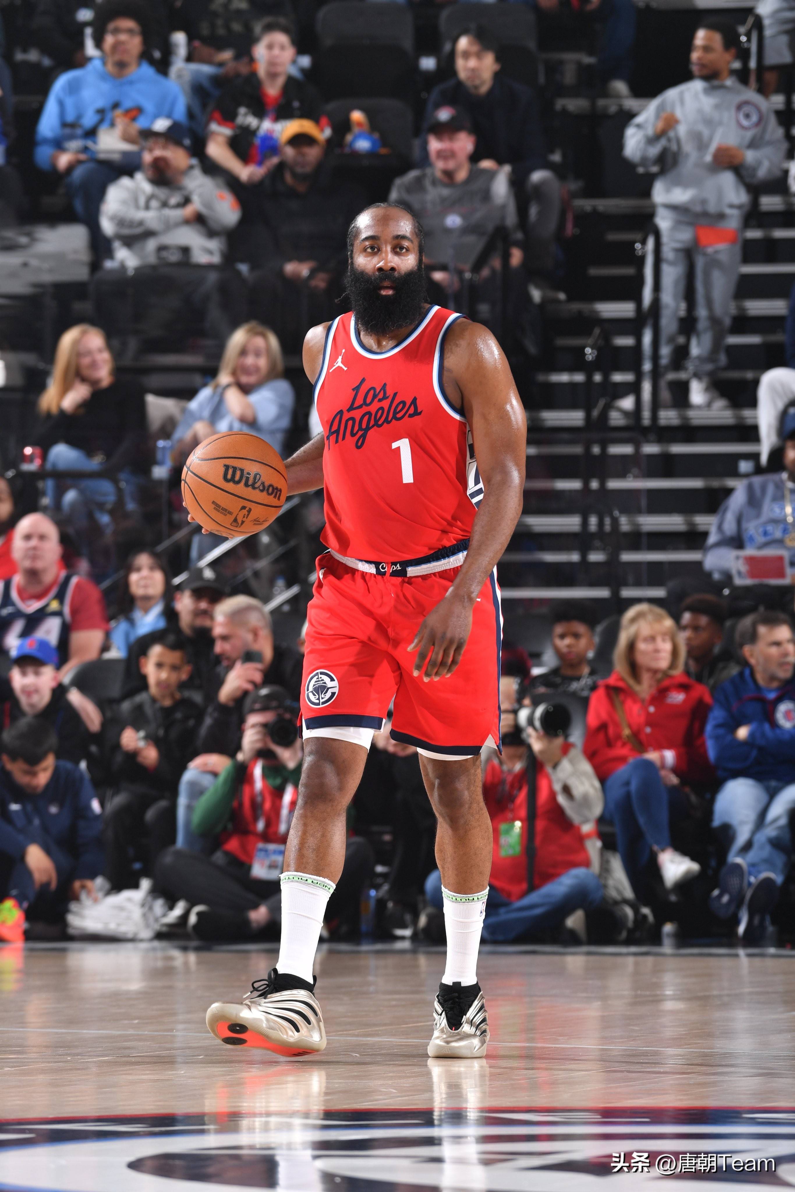 杜加利奇庆祝保级：面临压力阻碍各种问题，我们最终战胜一切