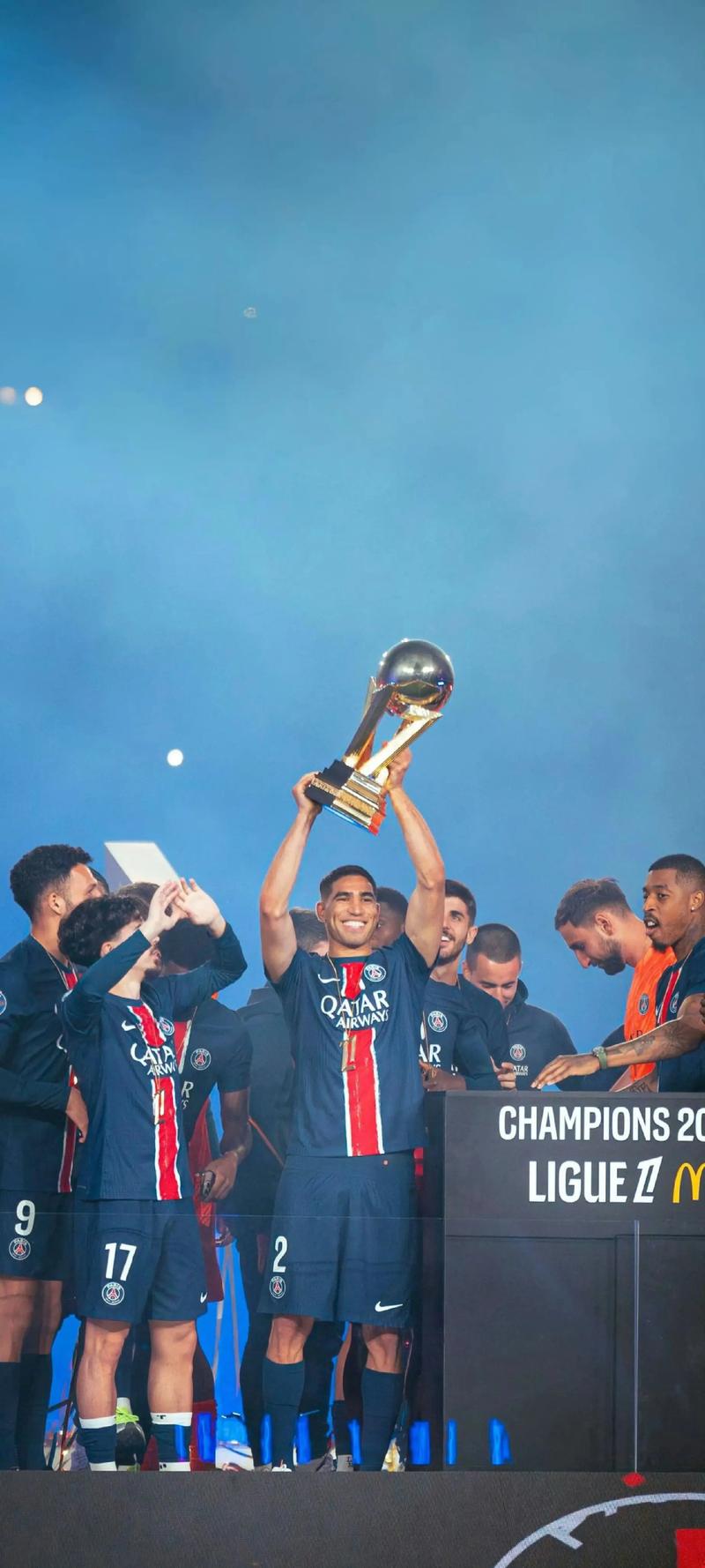 欧冠｜阿尔瓦雷斯争议点球被吹，皇马点球大战淘