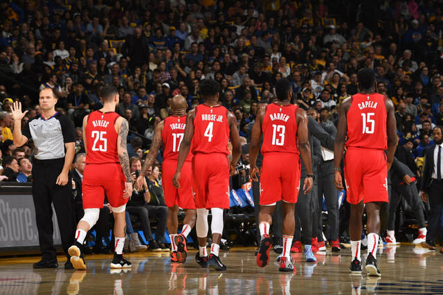 巴塞罗那总监在酒店会见拉什福德的经纪人；利物浦右后卫赛季报销；曼联名宿猛夸赖斯；