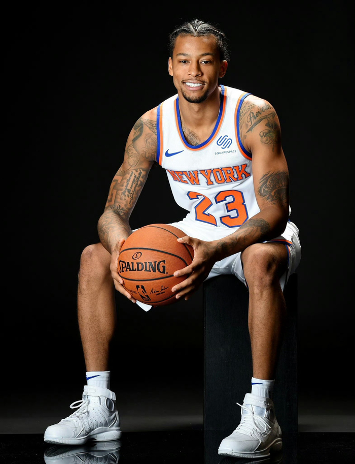 棒球与大数据预判如何根据实时气压预估滑球在第九局的变化幅度