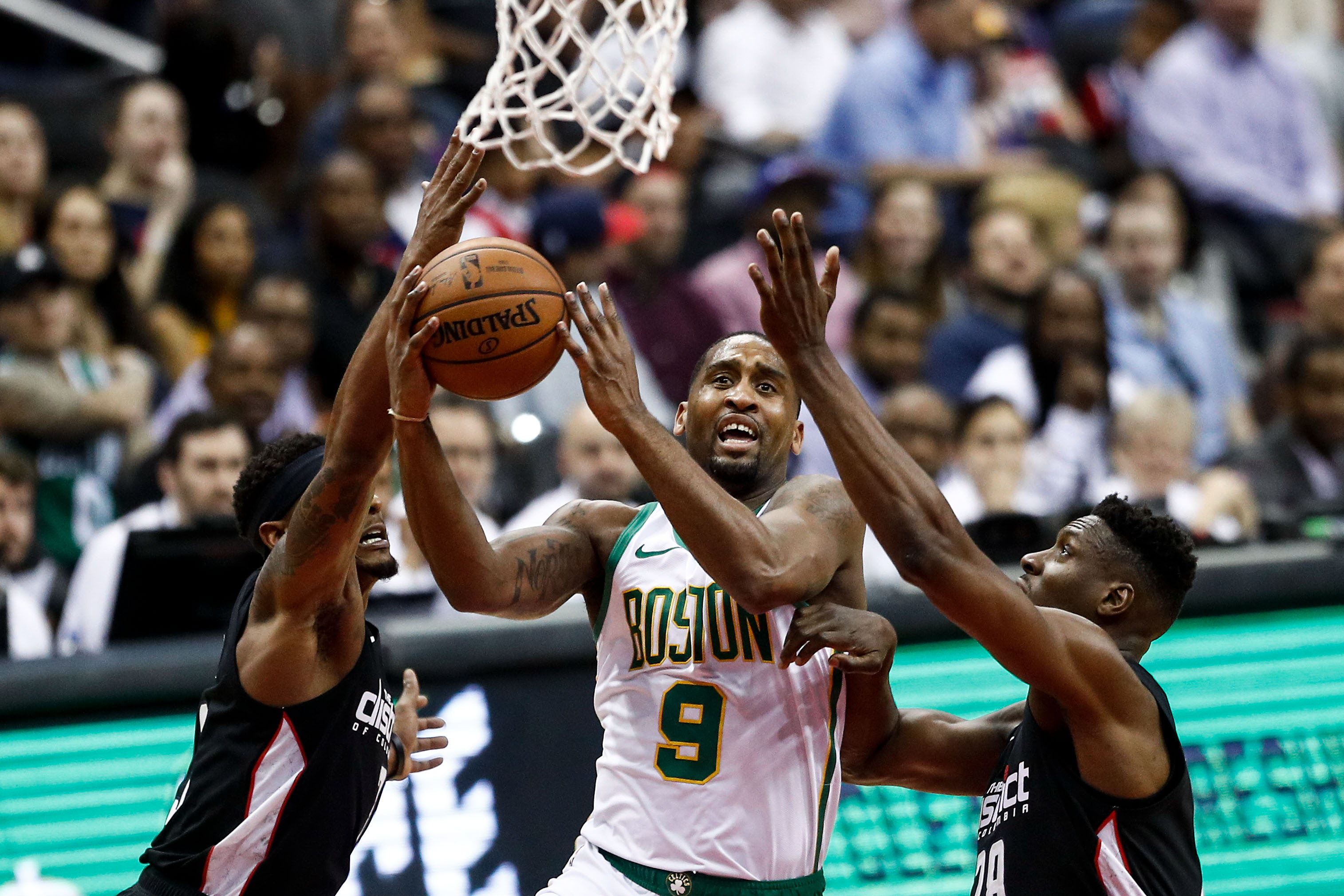 斯洛特谈豪门频繁换帅：情况因人而异 瓜帅在曼城就待了很久