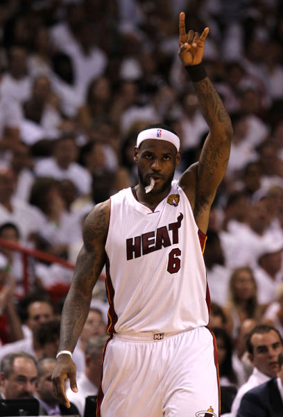 TTG有没有资格去挑战AG，就看和狼队这场比赛了，WE挑战十四连败，首个回家！