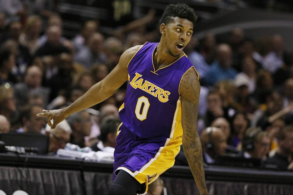 马卡：皇马将免签利物浦边卫阿诺德，双方预计签订五年合同