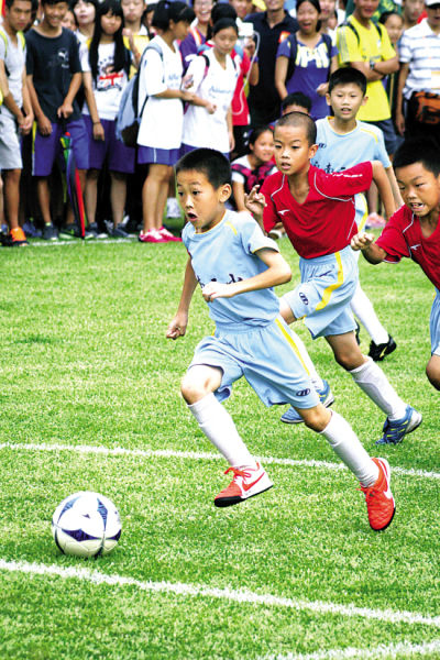 库里三分雨，勇士3月八连胜