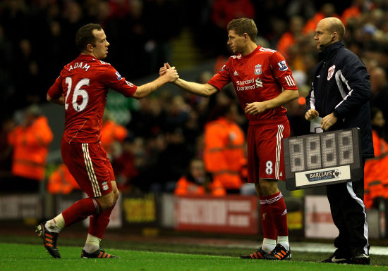 湖人官推终晒东契奇！湖密疯狂阴阳：顶不住压力发了？可悲的球队