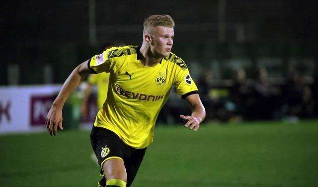 记者：拜仁即将签下17岁的厄瓜多尔中卫奥拉亚